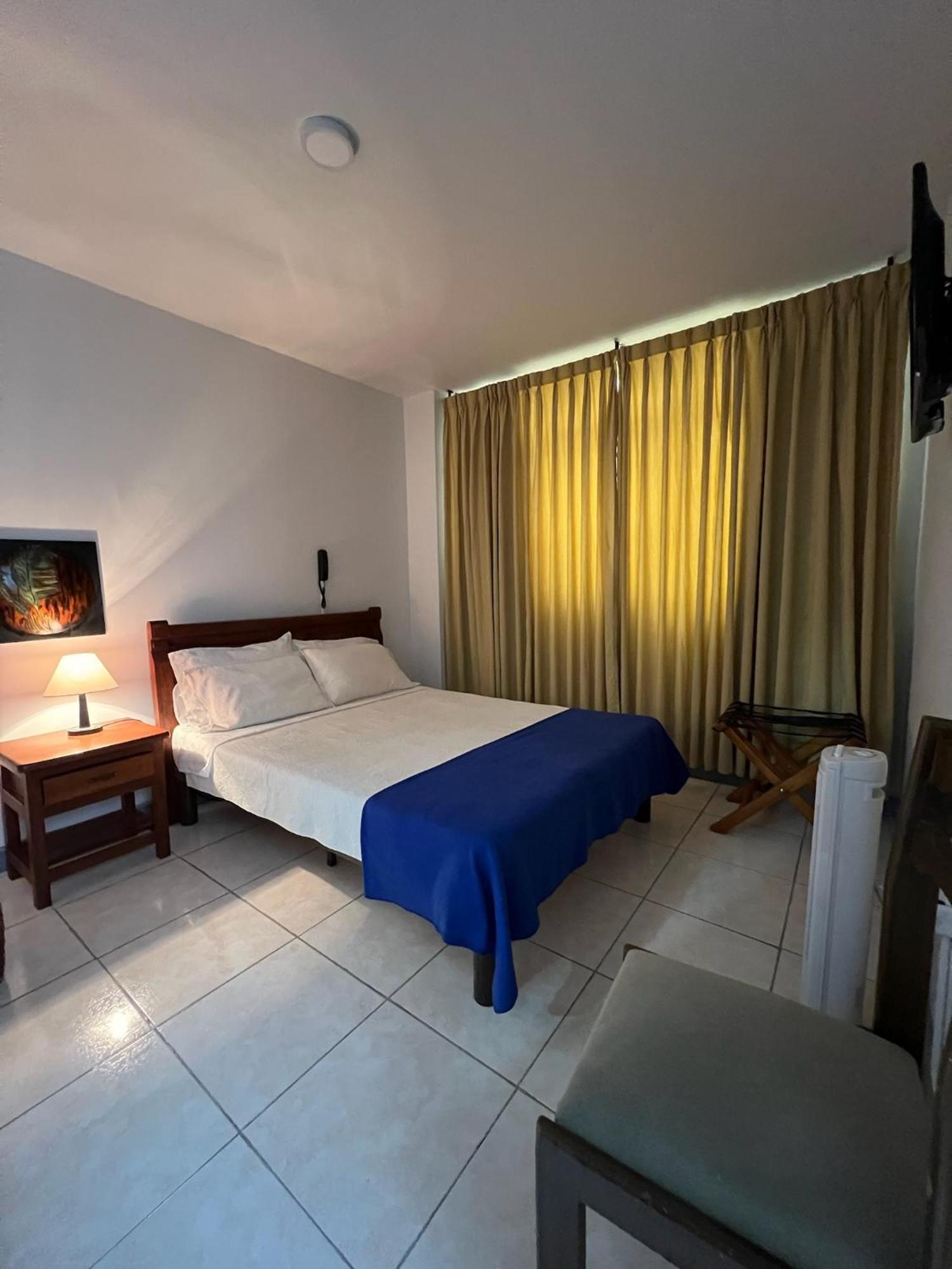 Hotel Armenia Centro מראה חיצוני תמונה