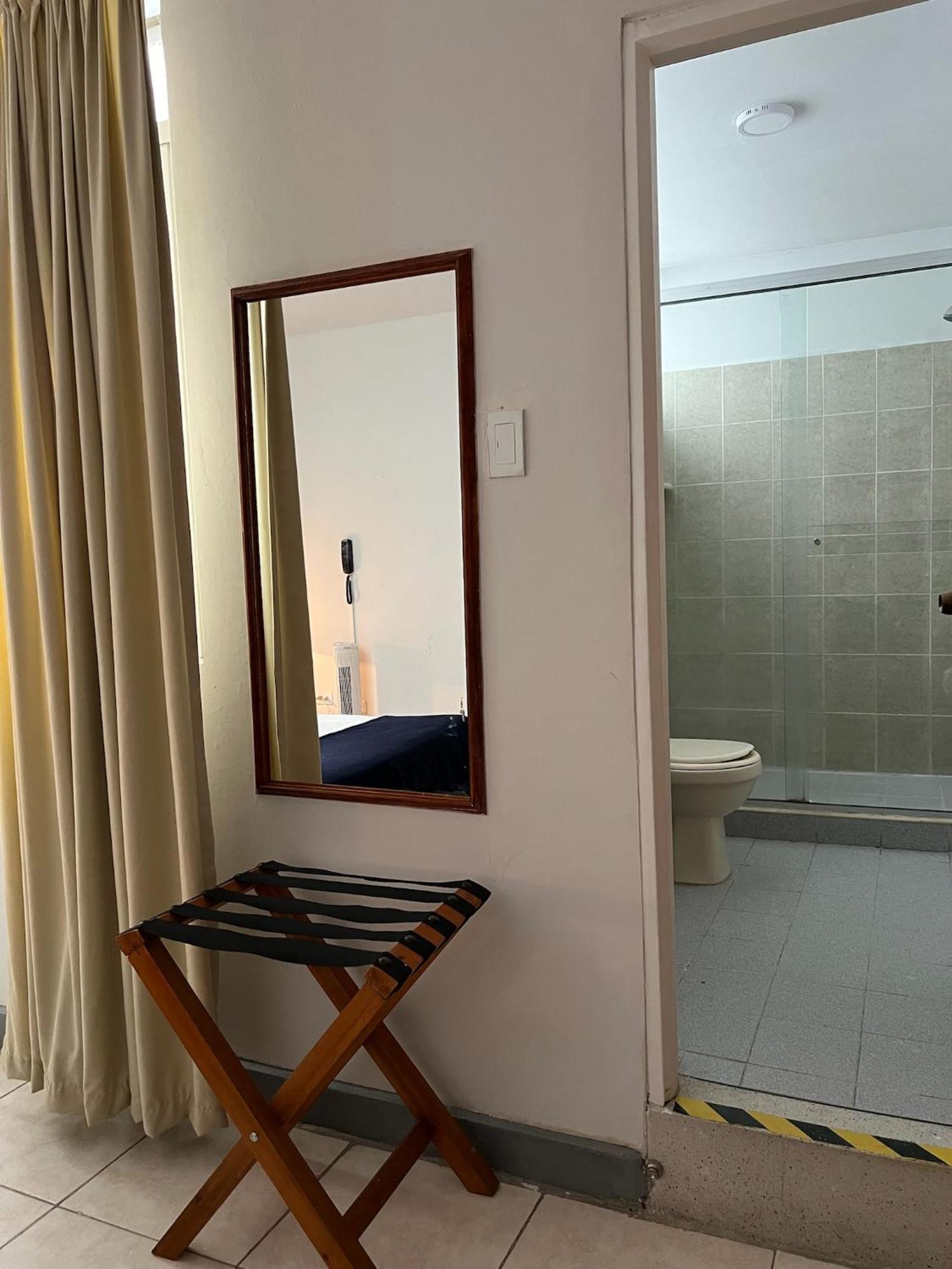 Hotel Armenia Centro מראה חיצוני תמונה